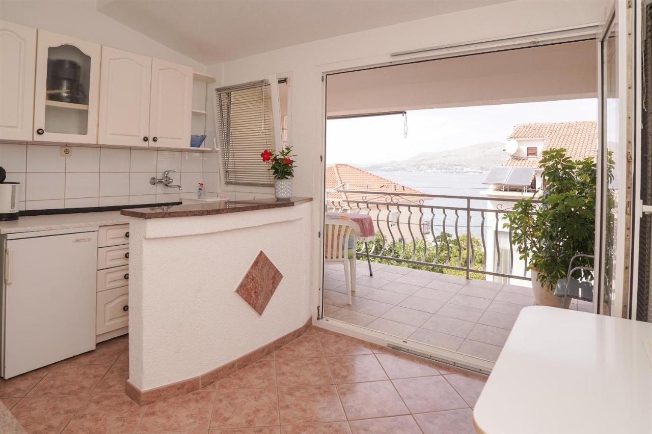 Apartments Mare Trogir Habitación foto