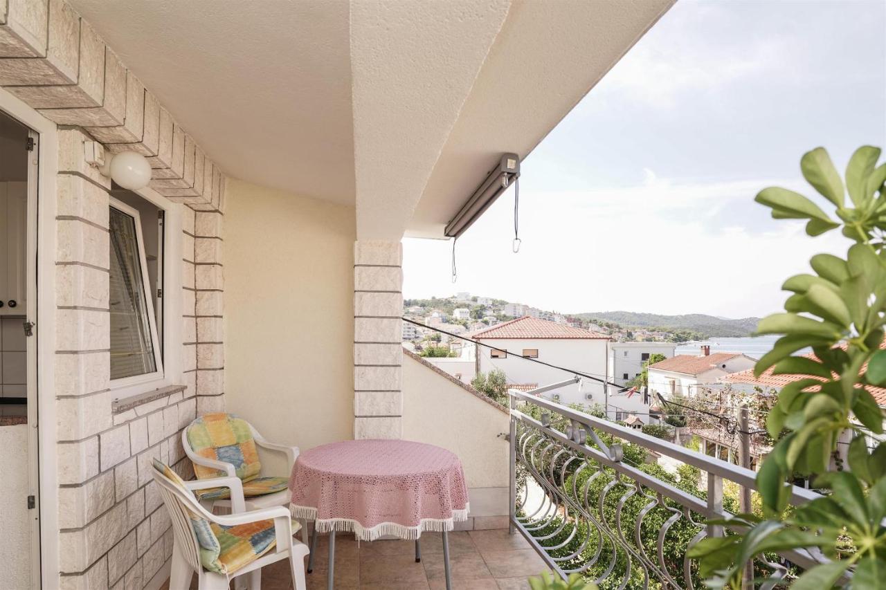 Apartments Mare Trogir Habitación foto