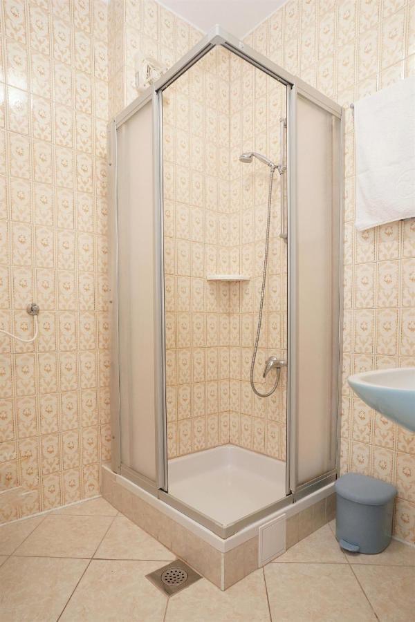 Apartments Mare Trogir Exterior foto