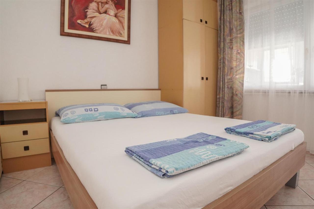 Apartments Mare Trogir Habitación foto